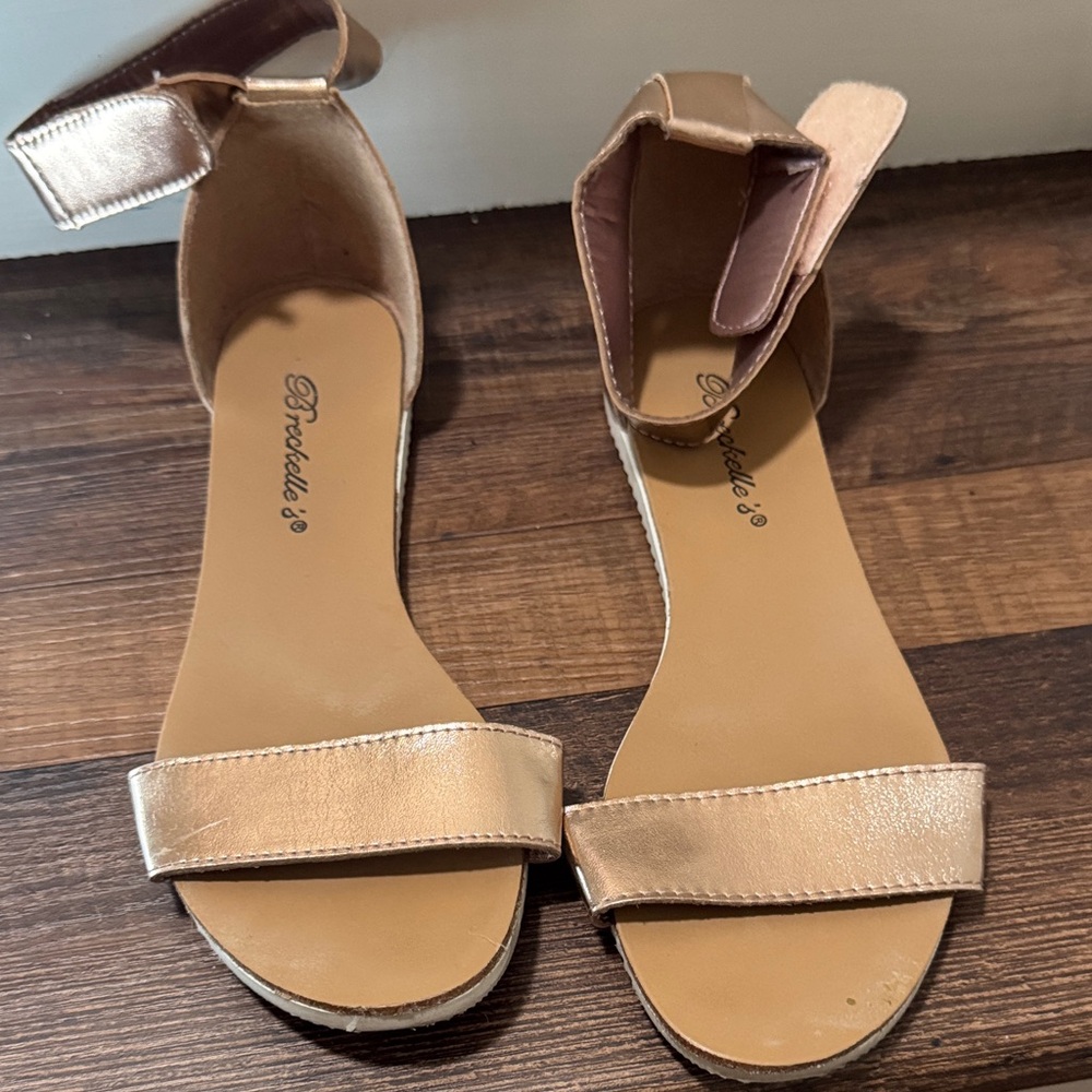 Breckelles Women's Rose Gold Ankle Strap Sandals